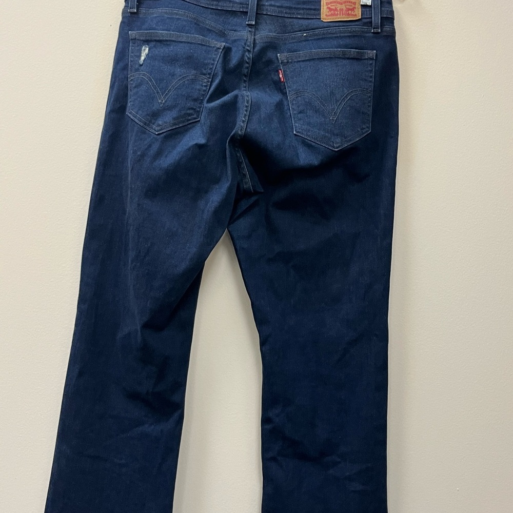 Levis-super curv